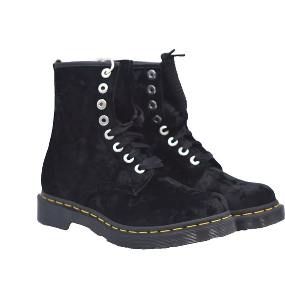 NIB DR. MARTENS‎ Airwair Vegan 1460 Black Velvet Crushed Velvet Boots - Picture 1 of 8
